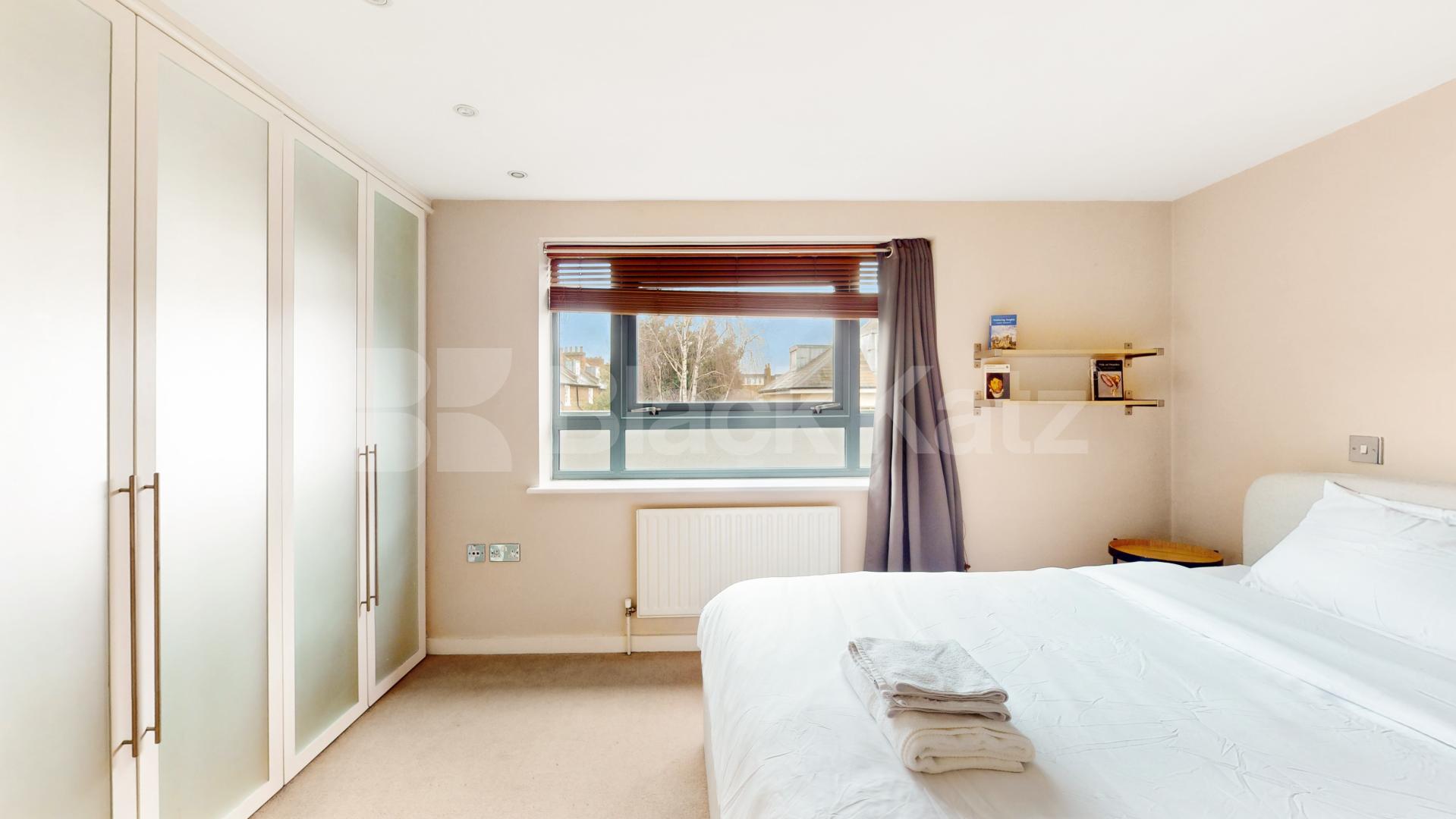 Elegant Two Bedroom Top Floor Residence with Private Balcony Barnsbury Grove, Caledonian Road / Kings Cross